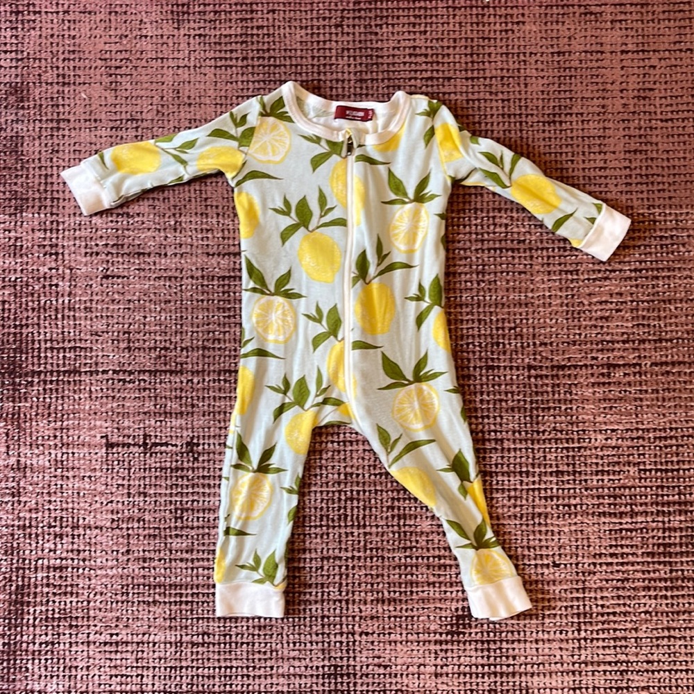 9-12 month milkbarn lemon onesie 🍋